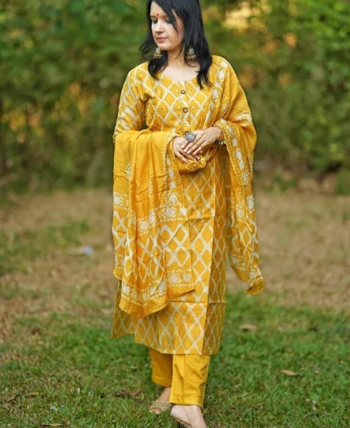 Ethnic Heavy Reyon Hand Wark Kurti With Pant