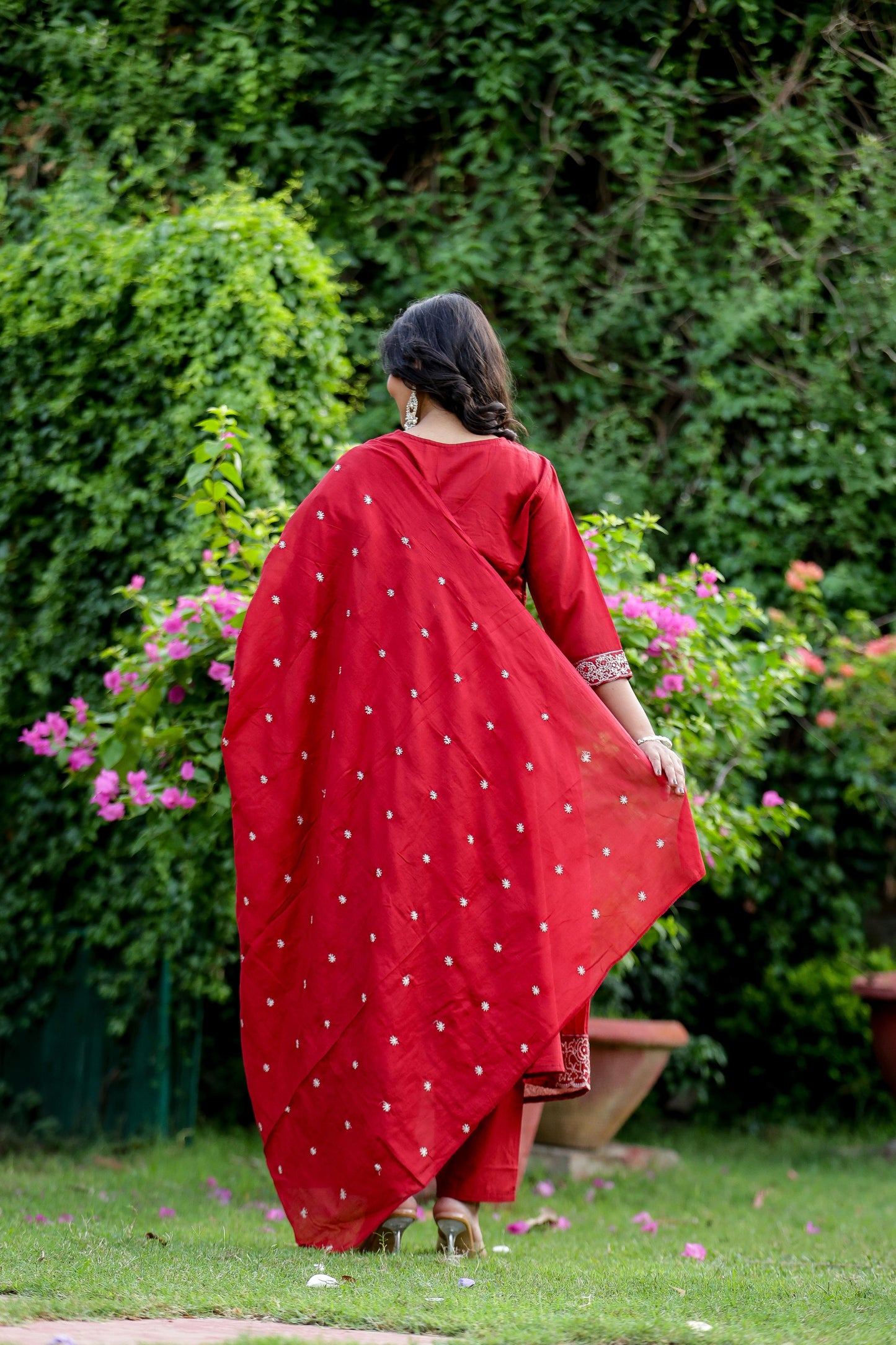 Pure Mal Cotton V Neck Suit Set With Dupatta