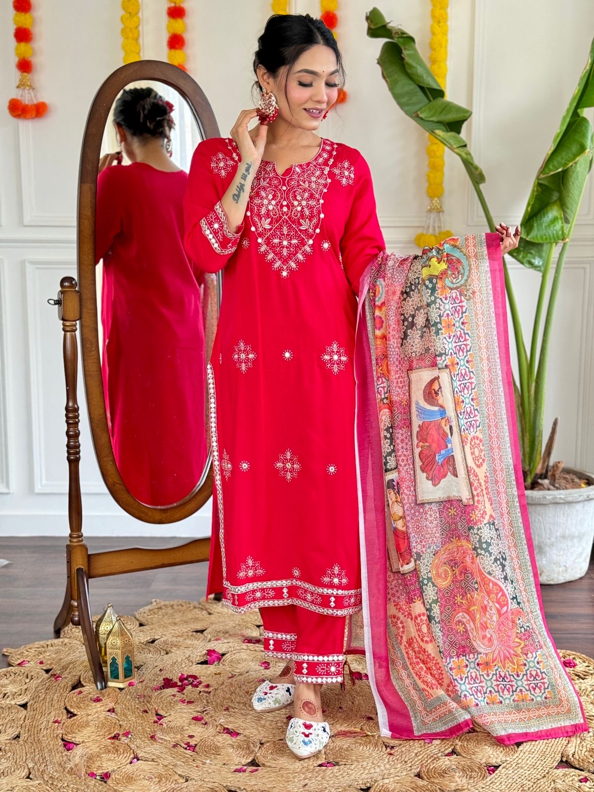 Beautiful heavy embroidery Kurta pant paired with chanderi digital print dupatta