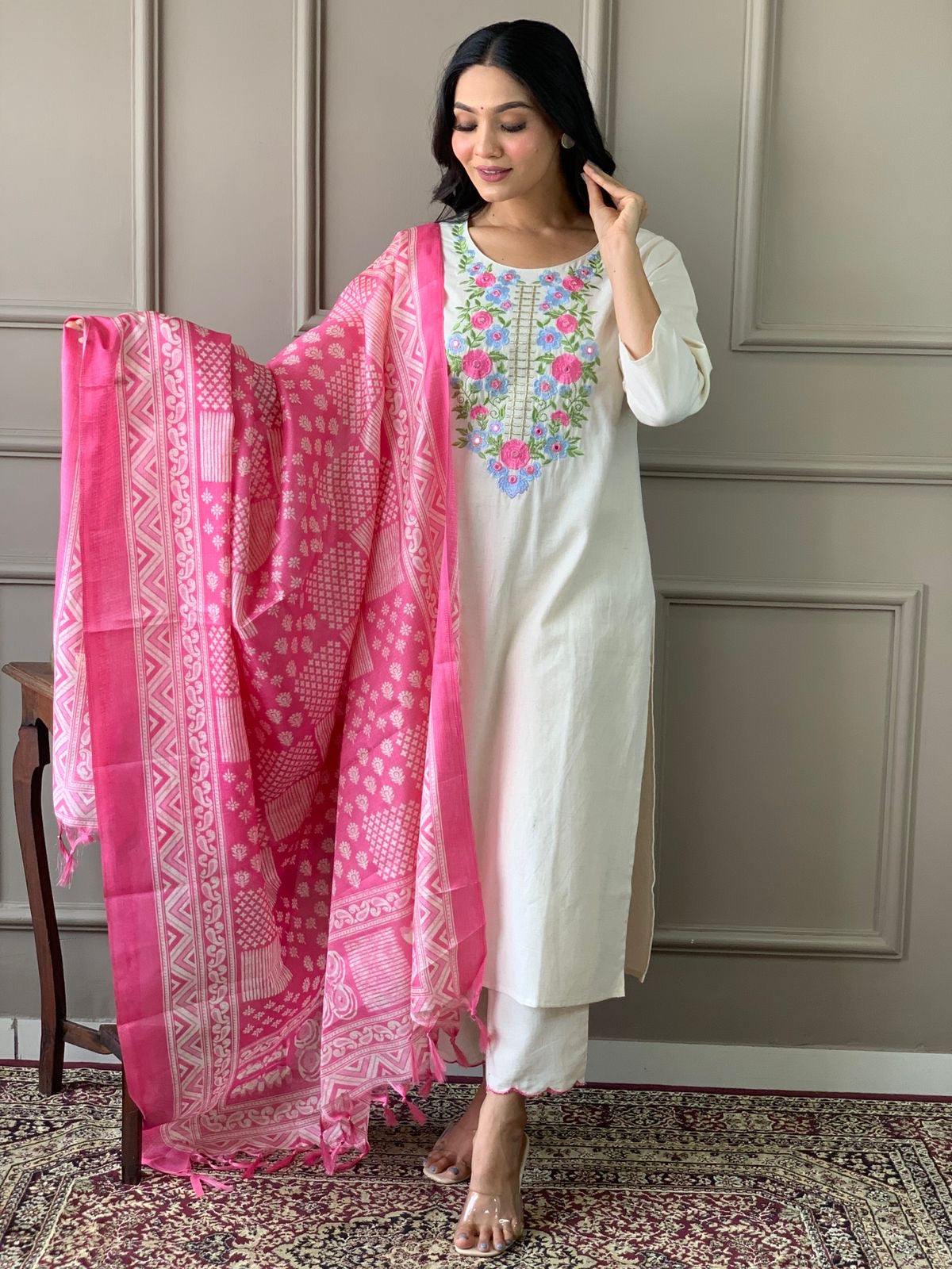 Beautiful Kurta pant paired with art silk dupatta