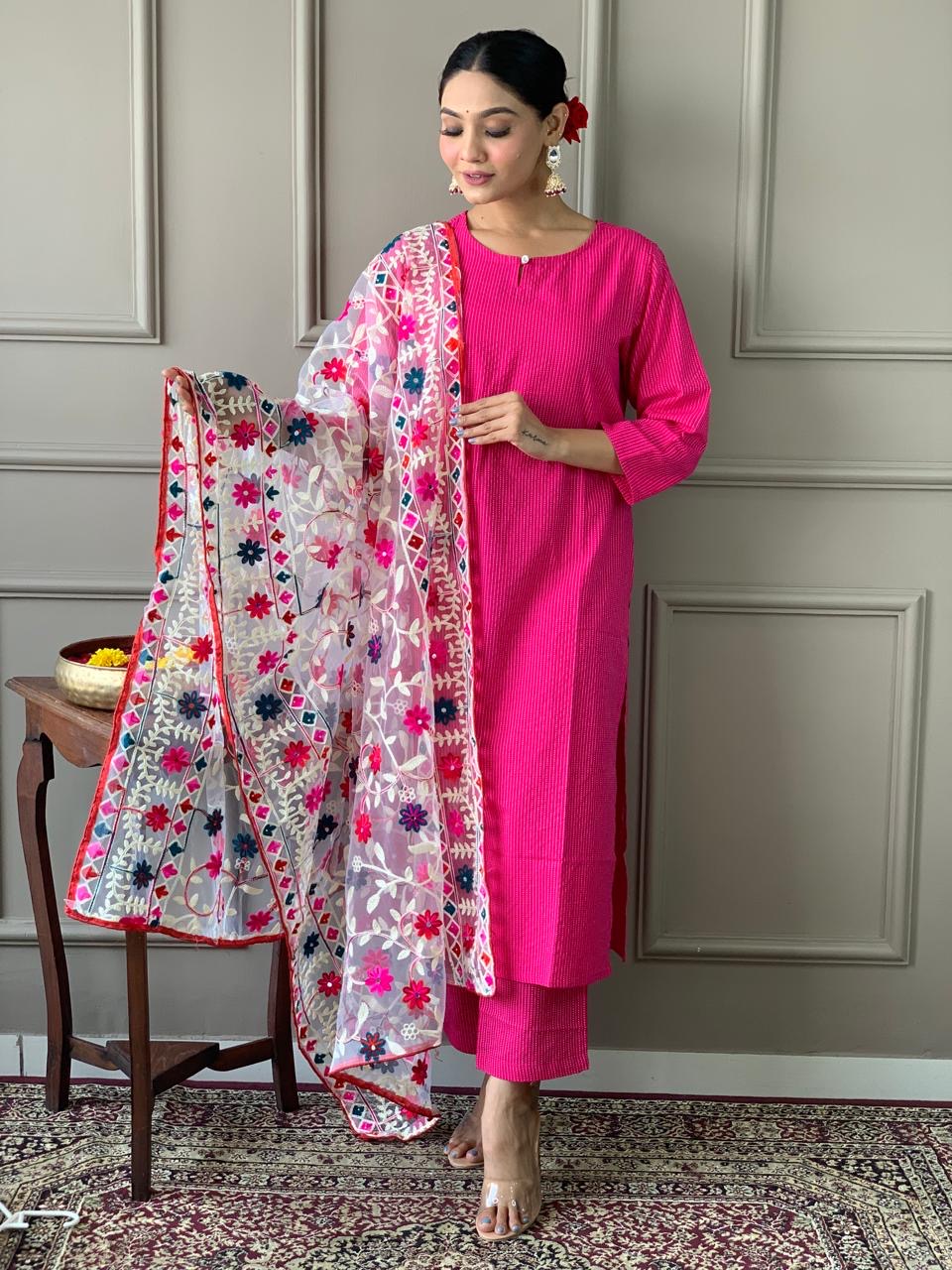 Beautiful kurta pant with embroidered dupatta