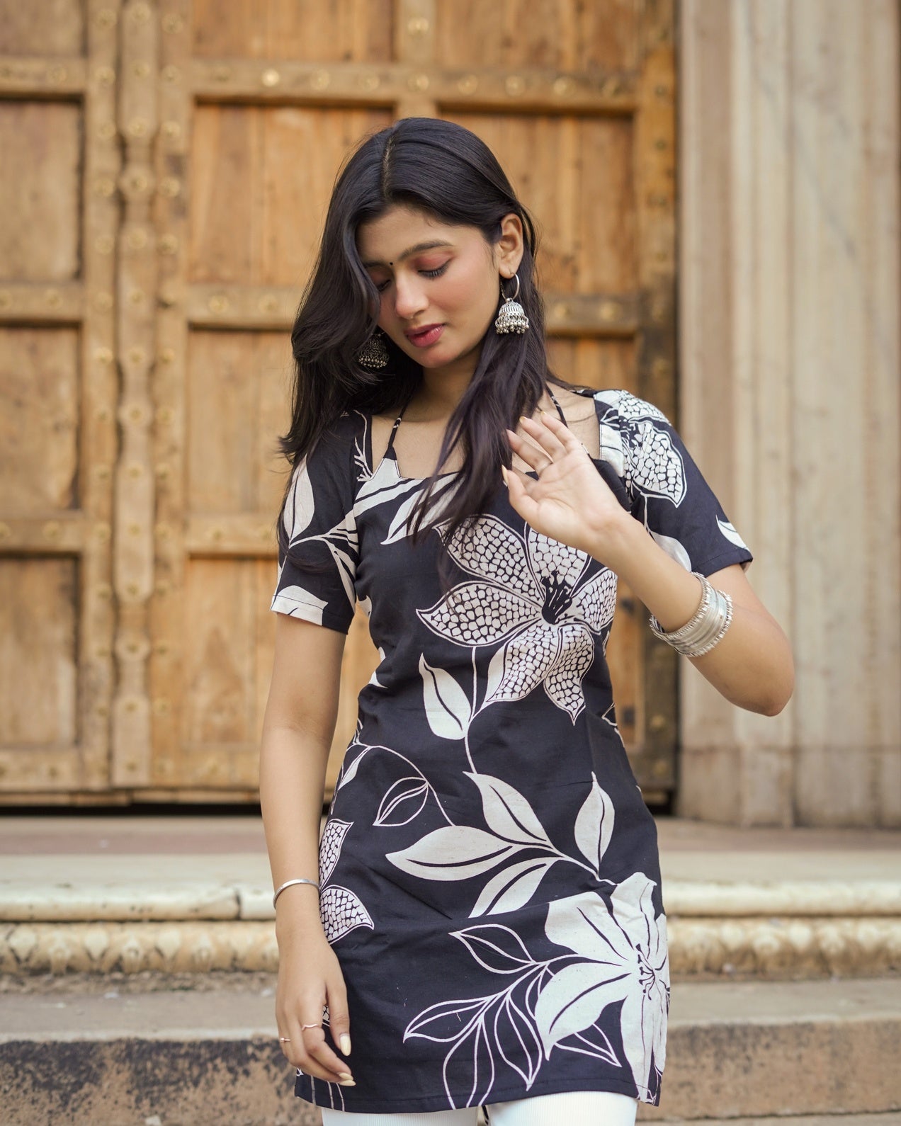 Muskan | Black & White Digital Print Cotton Short Kurti