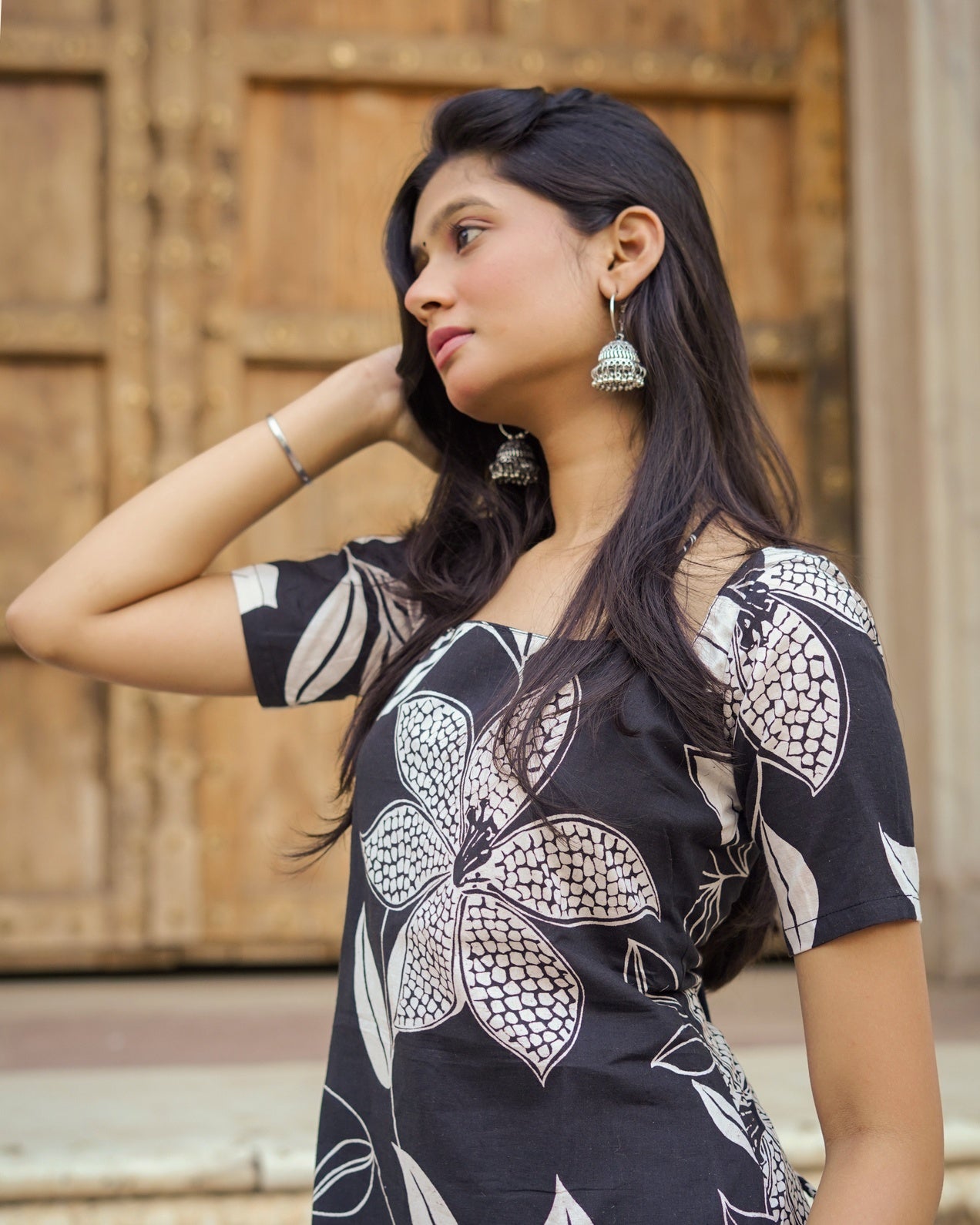 Muskan | Black & White Digital Print Cotton Short Kurti
