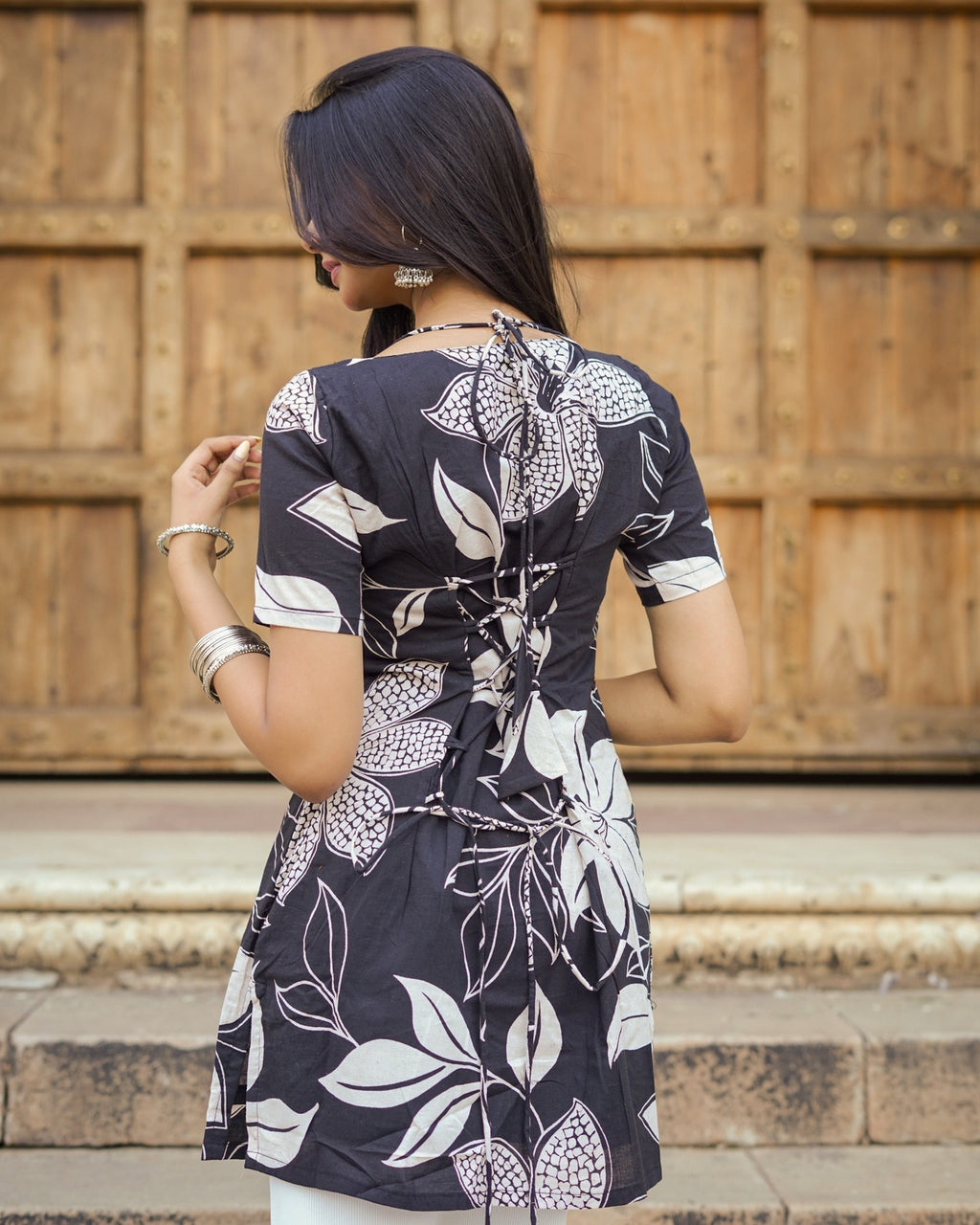 Muskan | Black & White Digital Print Cotton Short Kurti