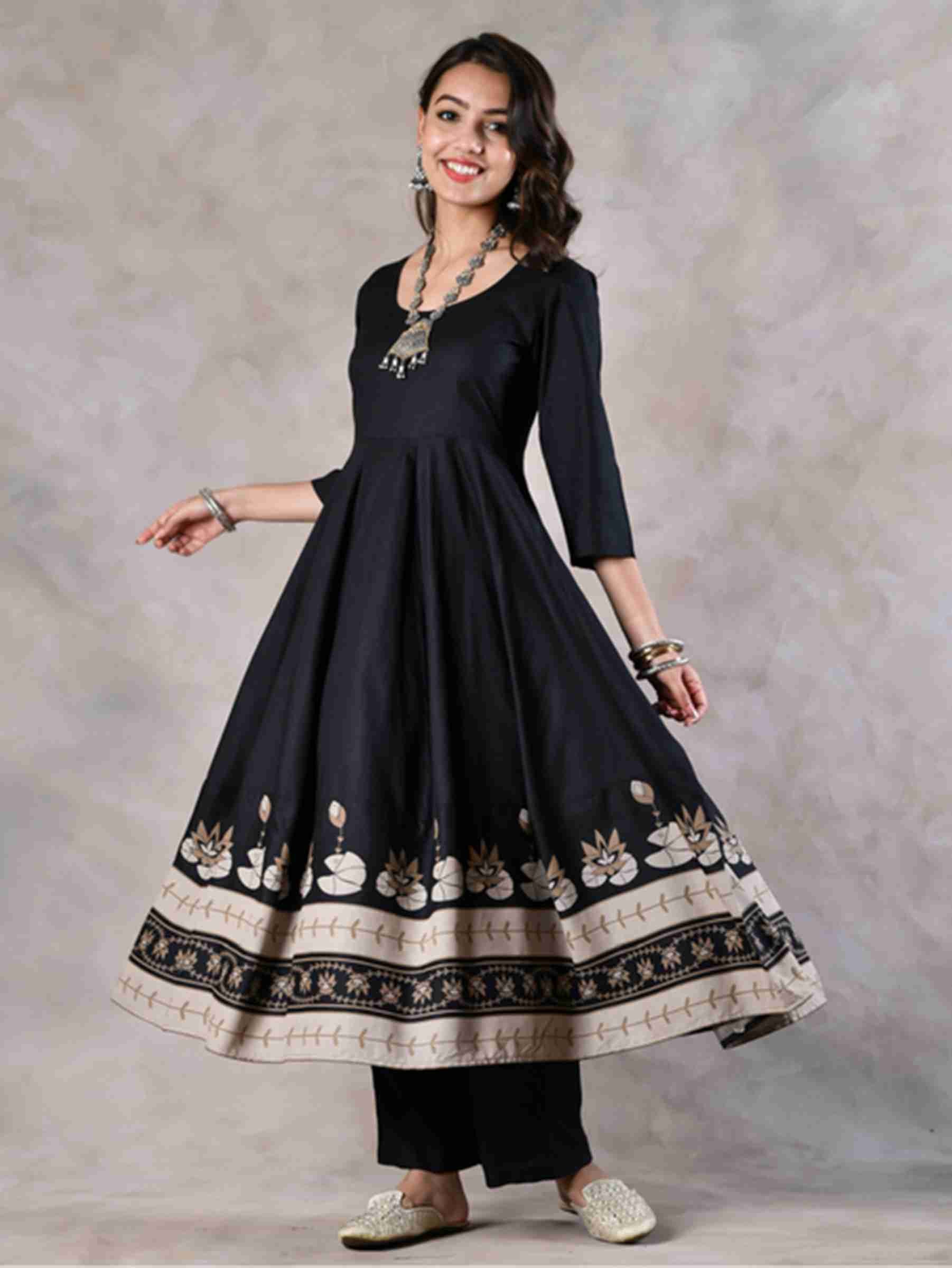 Heavy Black 3 Piece Set With Beautiful Duppta