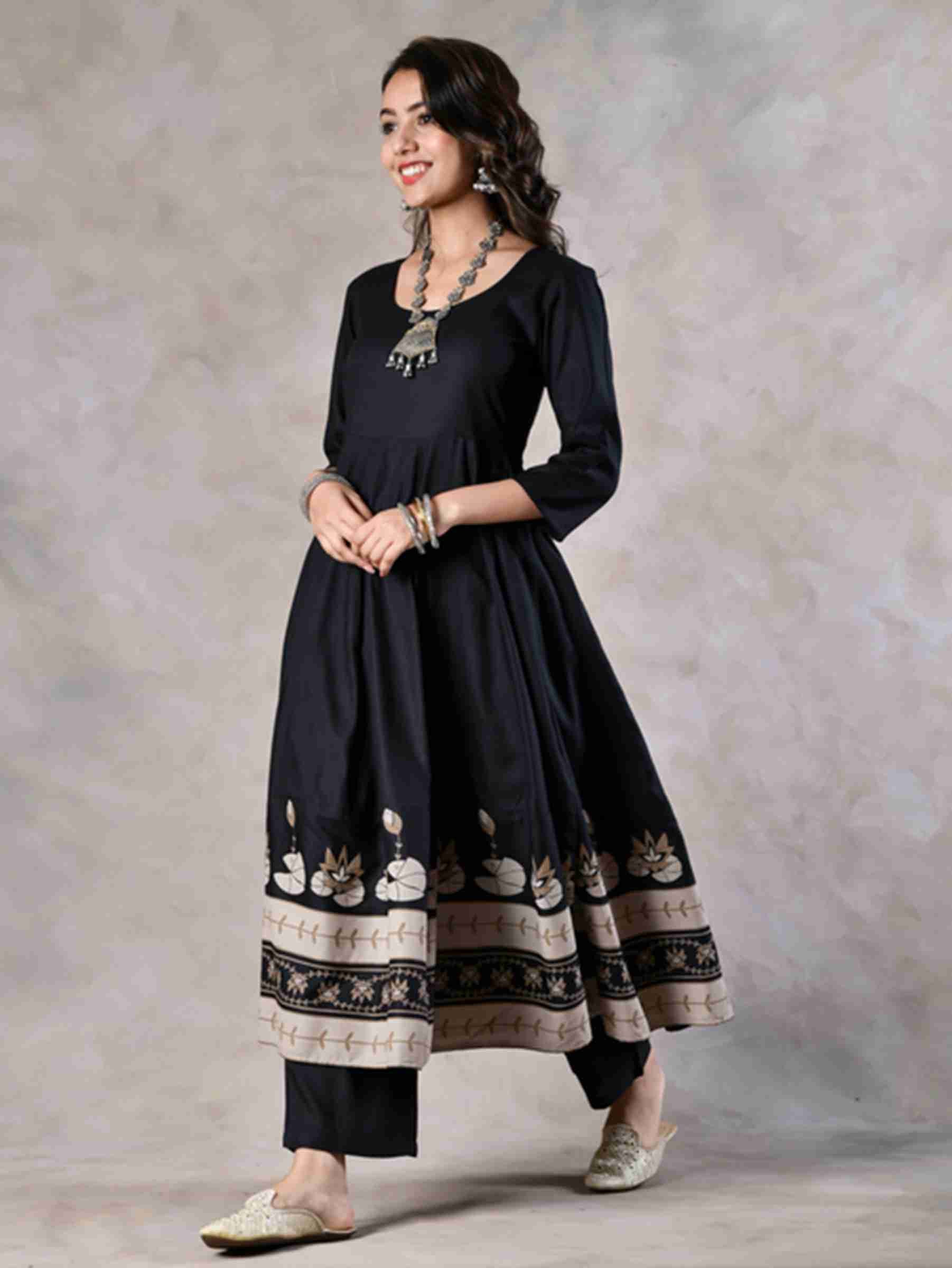 Heavy Black 3 Piece Set With Beautiful Duppta