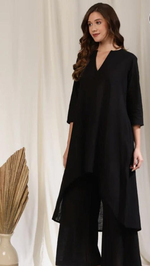 Monochrome Kurta Set With Flared Palazzo