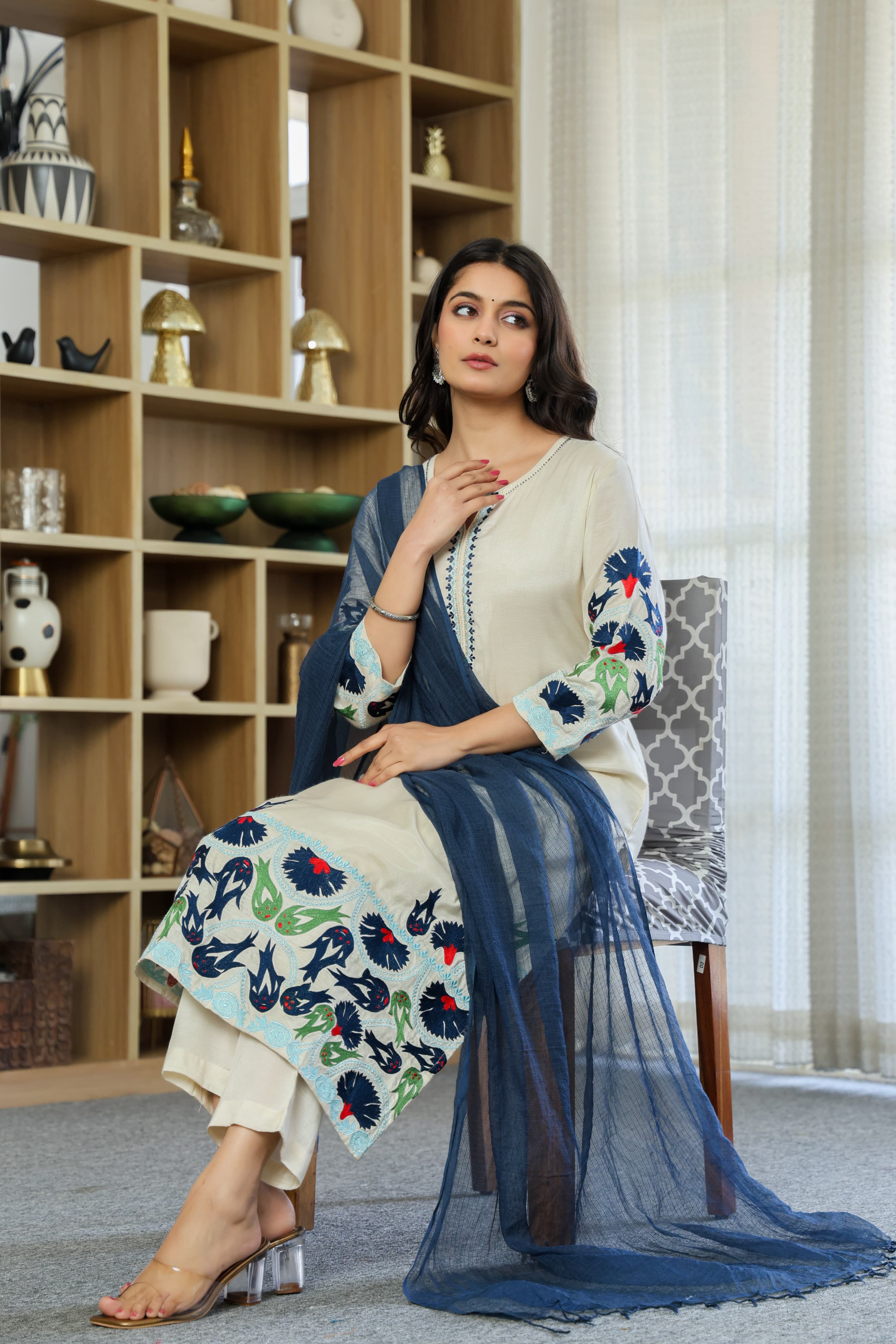 Pure Mulmul 3 Piece Suit Set with Dupatta