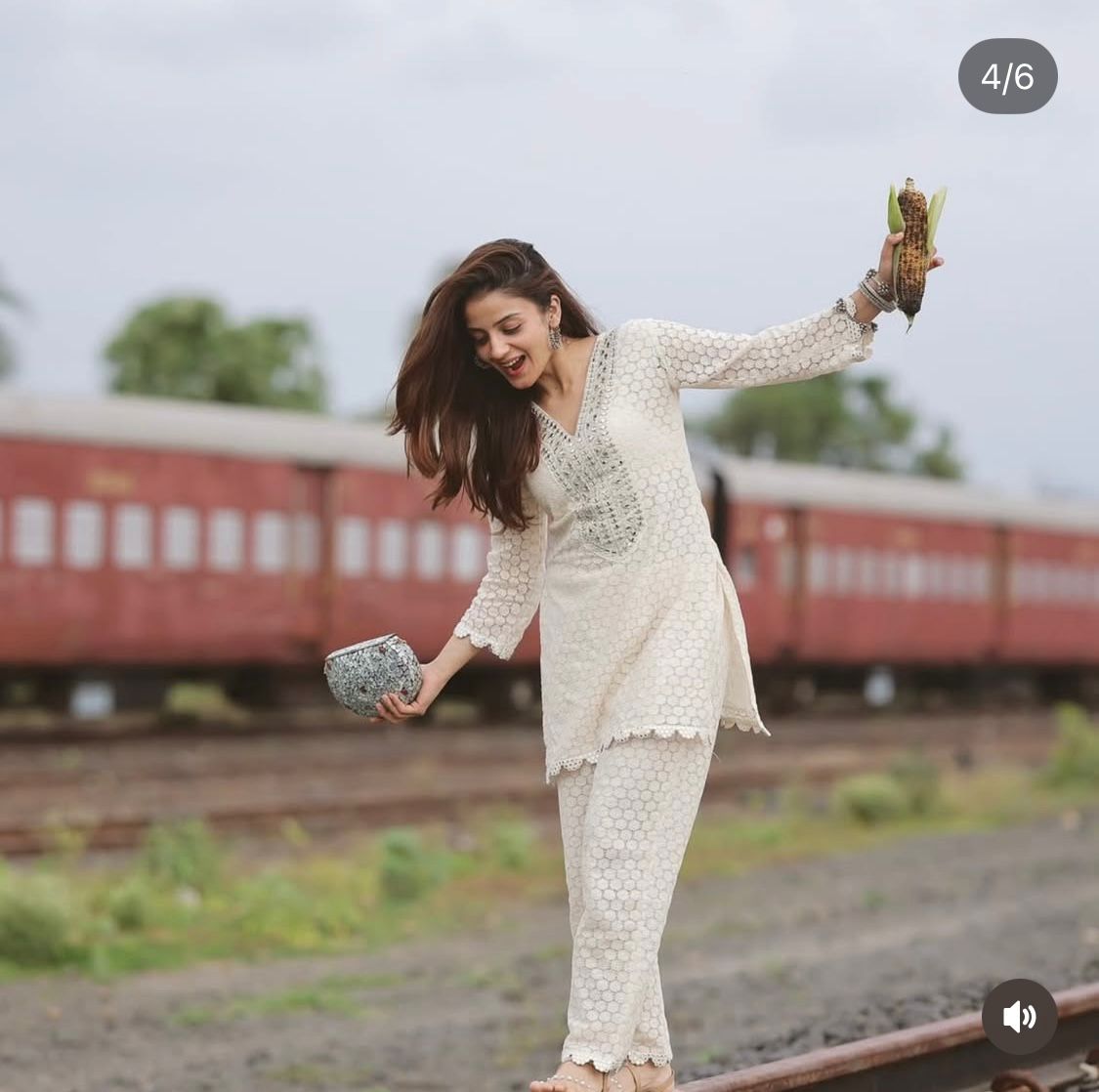 White Mirror Work 2 Piece Set