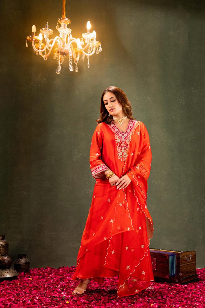 Pure Dolla Silk 3 Piece Set With Organza Dupatta