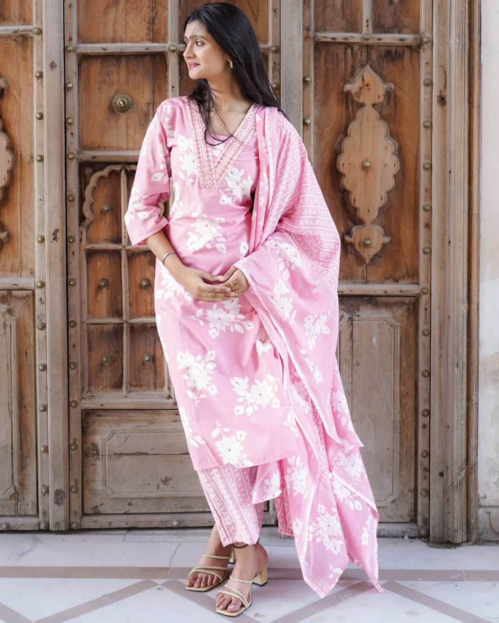 Pastel Pink Floral Printed Kurta Set with Mirror Work Neckline
