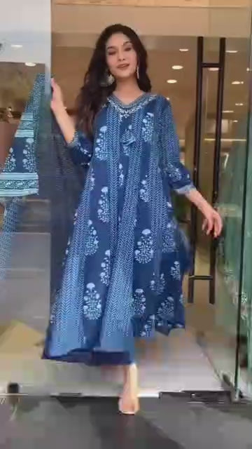 Classy Kurti Pant & Dupatta Set