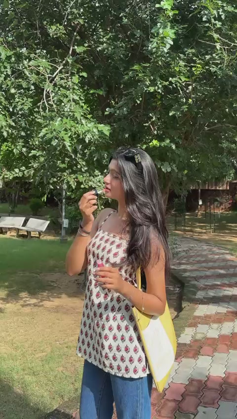 Sunshine & Prints: Casual Short Kurti Look