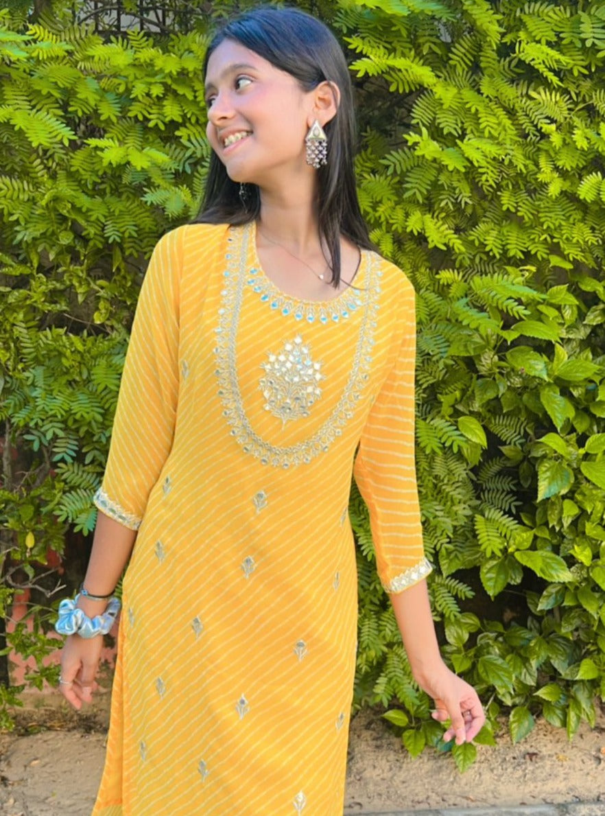 Georgette mothra kurti with gota Patti work